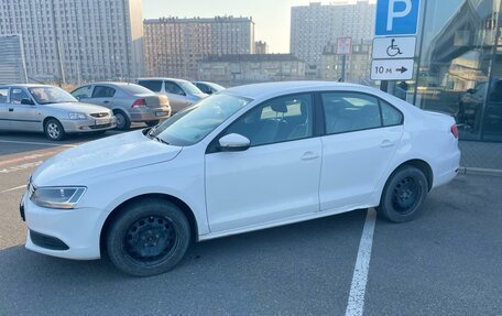 Volkswagen Jetta VI, 2014 год, 1 340 000 рублей, 3 фотография