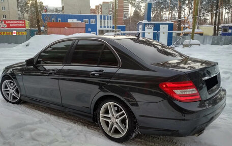 Mercedes-Benz C-Класс, 2012 год, 1 100 000 рублей, 3 фотография