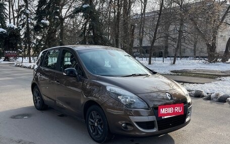 Renault Scenic III, 2011 год, 855 000 рублей, 3 фотография