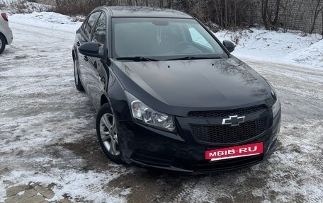 Chevrolet Cruze II, 2012 год, 900 000 рублей, 6 фотография