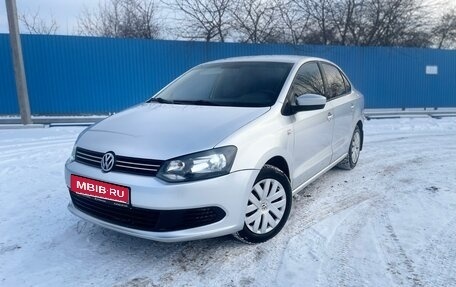 Volkswagen Polo VI (EU Market), 2011 год, 830 000 рублей, 1 фотография