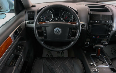 Volkswagen Touareg III, 2004 год, 959 000 рублей, 14 фотография