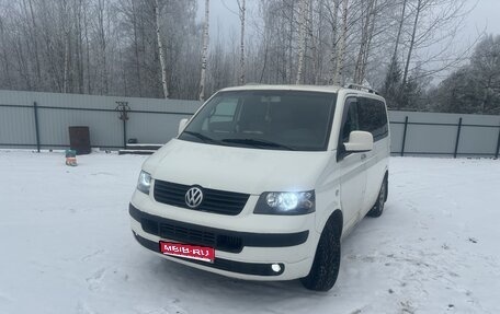 Volkswagen Transporter T5 рестайлинг, 2003 год, 950 000 рублей, 1 фотография