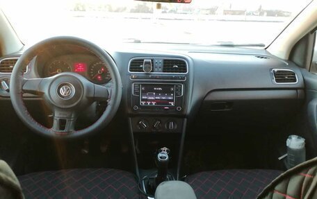 Volkswagen Polo VI (EU Market), 2011 год, 650 000 рублей, 9 фотография