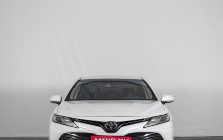 Toyota Camry, 2020 год, 3 019 000 рублей, 2 фотография