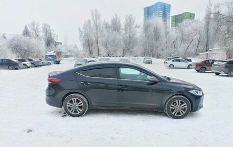 Hyundai Elantra VI рестайлинг, 2018 год, 1 280 000 рублей, 5 фотография