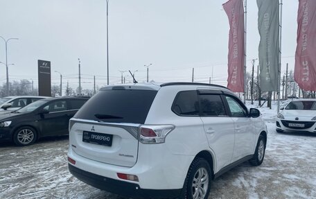 Mitsubishi Outlander III рестайлинг 3, 2013 год, 1 350 000 рублей, 6 фотография