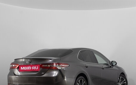 Toyota Camry, 2017 год, 2 189 000 рублей, 4 фотография