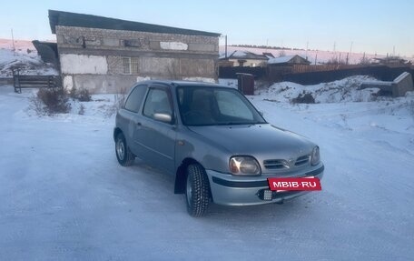 Nissan March II, 2001 год, 190 000 рублей, 2 фотография