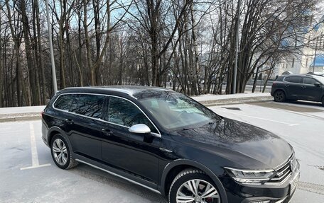 Volkswagen Passat B8 рестайлинг, 2019 год, 4 400 000 рублей, 13 фотография