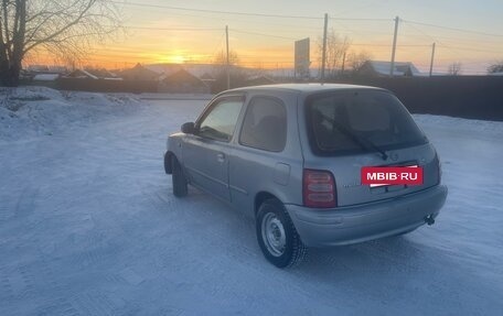 Nissan March II, 2001 год, 190 000 рублей, 3 фотография