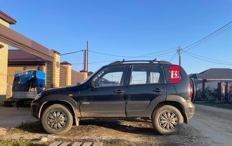 Chevrolet Niva I рестайлинг, 2009 год, 375 000 рублей, 6 фотография