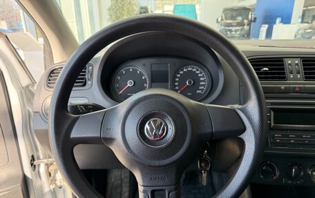 Volkswagen Polo VI (EU Market), 2013 год, 850 000 рублей, 11 фотография