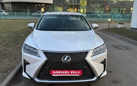 Lexus RX IV рестайлинг, 2018 год, 3 900 000 рублей, 4 фотография