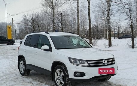 Volkswagen Tiguan I, 2015 год, 1 795 400 рублей, 3 фотография