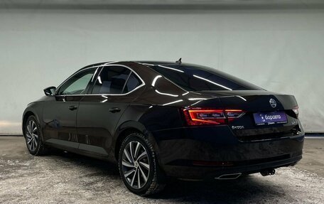 Skoda Superb III рестайлинг, 2016 год, 2 700 000 рублей, 6 фотография