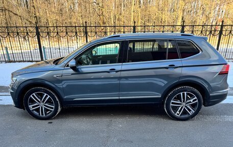 Volkswagen Tiguan II, 2018 год, 3 150 000 рублей, 8 фотография