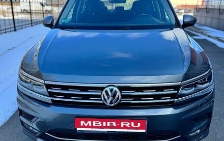 Volkswagen Tiguan II, 2018 год, 3 150 000 рублей, 2 фотография