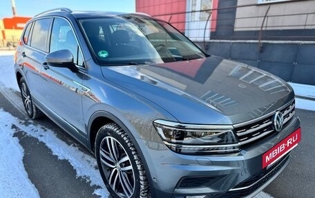 Volkswagen Tiguan II, 2018 год, 3 150 000 рублей, 3 фотография