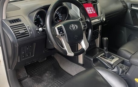 Toyota Land Cruiser Prado 150 рестайлинг 2, 2013 год, 2 950 000 рублей, 14 фотография