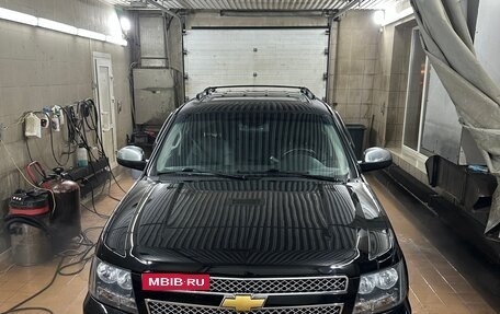 Chevrolet Tahoe III, 2012 год, 2 850 000 рублей, 1 фотография