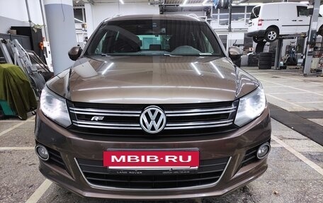 Volkswagen Tiguan I, 2014 год, 2 100 000 рублей, 2 фотография