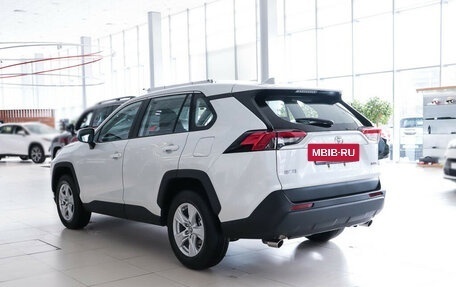 Toyota RAV4, 2024 год, 4 490 000 рублей, 5 фотография