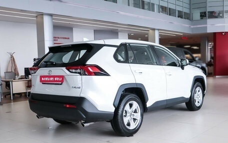 Toyota RAV4, 2024 год, 4 490 000 рублей, 6 фотография