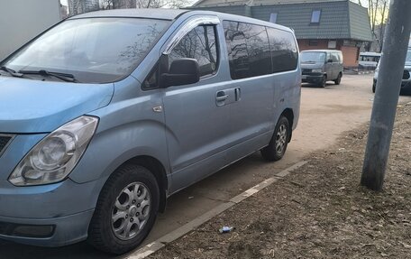 Hyundai Grand Starex Grand Starex I рестайлинг 2, 2010 год, 950 000 рублей, 1 фотография