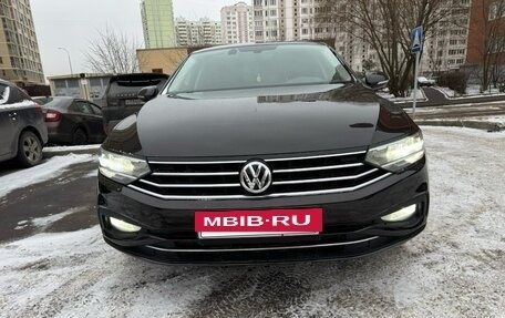 Volkswagen Passat B8 рестайлинг, 2020 год, 2 350 000 рублей, 3 фотография