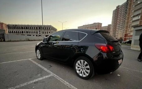 Opel Astra J, 2010 год, 720 000 рублей, 4 фотография