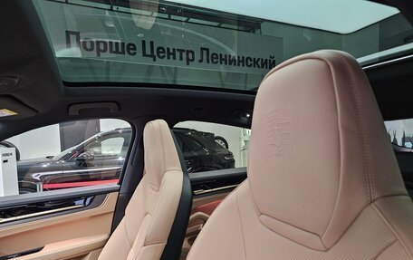 Porsche Cayenne III, 2024 год, 25 990 000 рублей, 11 фотография