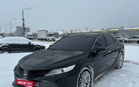 Toyota Camry, 2019 год, 3 100 000 рублей, 5 фотография