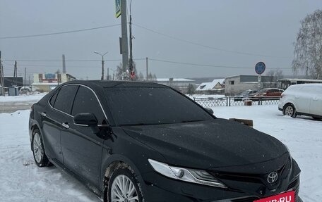 Toyota Camry, 2019 год, 3 100 000 рублей, 12 фотография