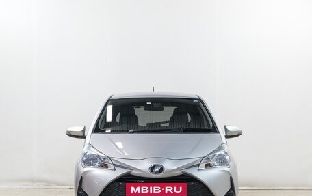 Toyota Vitz, 2018 год, 1 199 000 рублей, 2 фотография