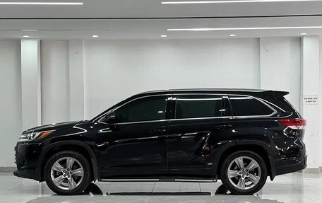 Toyota Highlander III, 2021 год, 3 600 000 рублей, 3 фотография