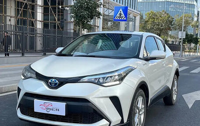 Toyota C-HR I рестайлинг, 2022 год, 2 235 000 рублей, 1 фотография