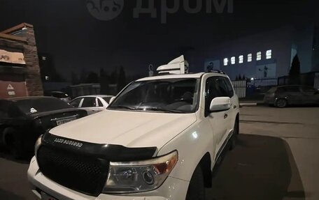 Toyota Land Cruiser 200, 2010 год, 2 650 000 рублей, 5 фотография