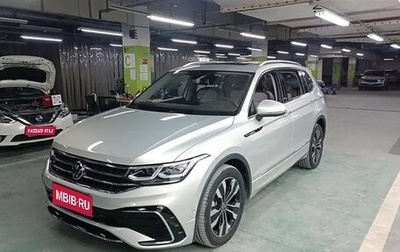 Volkswagen Tiguan II, 2021 год, 3 020 000 рублей, 1 фотография