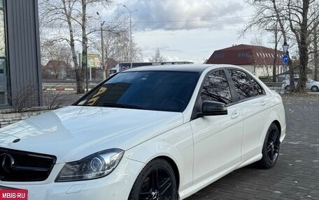 Mercedes-Benz C-Класс, 2012 год, 1 650 000 рублей, 2 фотография