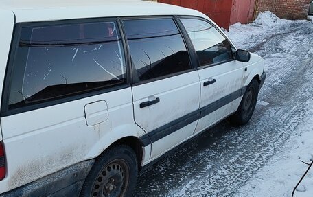 Volkswagen Passat B3, 1993 год, 200 000 рублей, 4 фотография