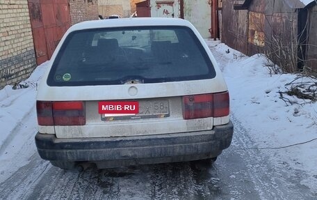 Volkswagen Passat B3, 1993 год, 200 000 рублей, 2 фотография