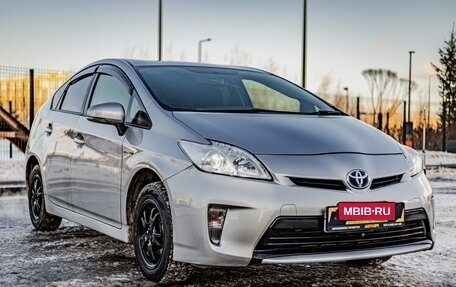 Toyota Prius, 2014 год, 1 285 000 рублей, 1 фотография