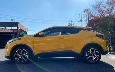 Toyota C-HR I рестайлинг, 2018 год, 2 050 000 рублей, 4 фотография