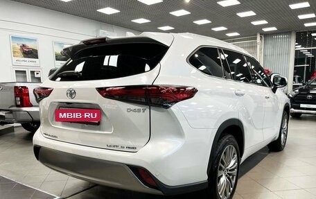 Toyota Highlander, 2024 год, 6 999 000 рублей, 8 фотография