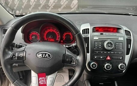 KIA cee'd I рестайлинг, 2011 год, 950 000 рублей, 17 фотография