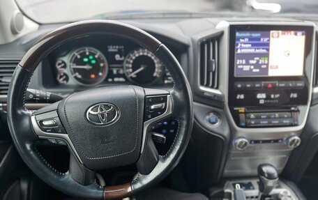 Toyota Land Cruiser 200, 2017 год, 8 050 000 рублей, 10 фотография