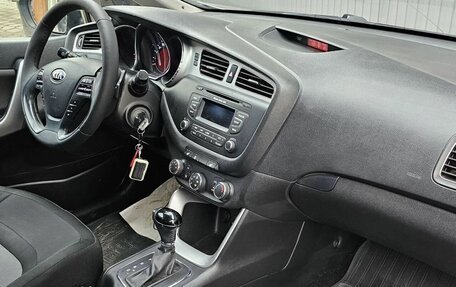 KIA cee'd III, 2015 год, 1 340 000 рублей, 21 фотография