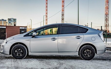 Toyota Prius, 2014 год, 1 285 000 рублей, 5 фотография