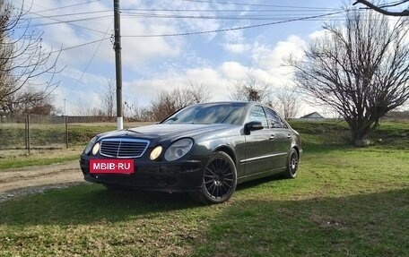 Mercedes-Benz E-Класс, 2003 год, 750 000 рублей, 2 фотография